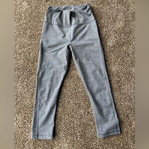 Athleta Women's Size Extra Small Gray Ultimate Stash Pocket Capri Leggings Pants